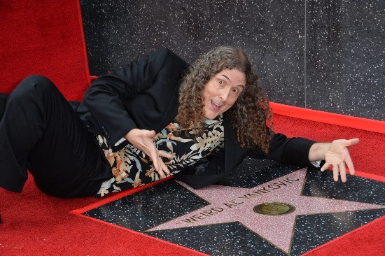Weird Al Yankovic a Holywoody csillagával