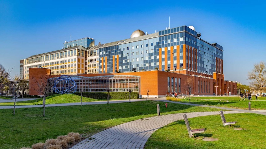 ELTE building