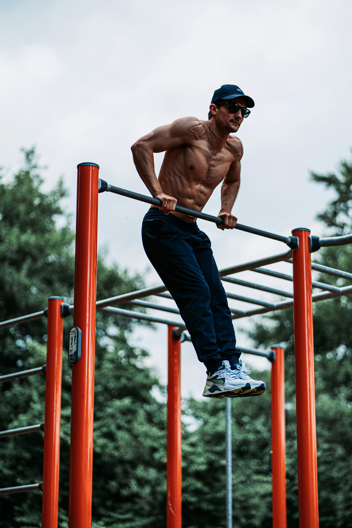 Muscle up