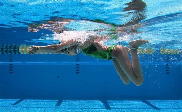 Mellúszás technika Mellúszó sportoló