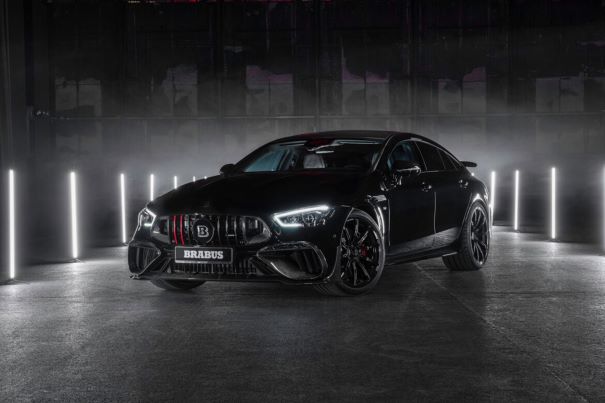 Brabus 930, fekete tuningolt, elölnézeti fotója