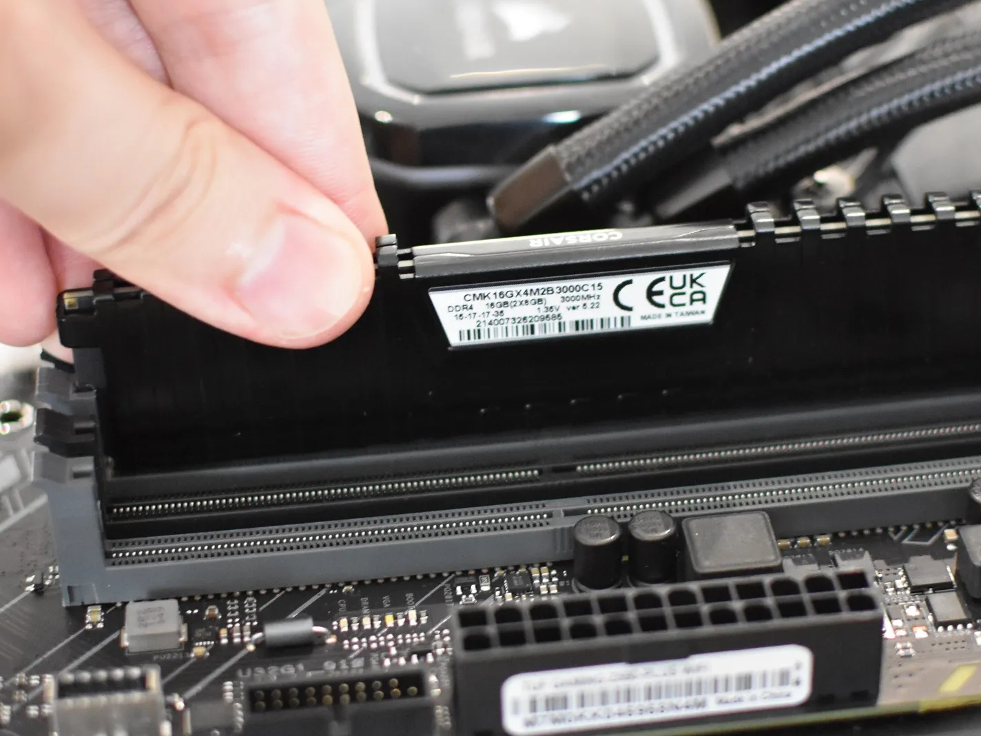 Installing a RAM stick