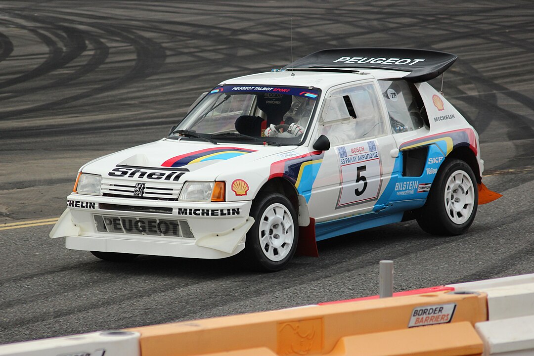 Peugeot 205 rali autó